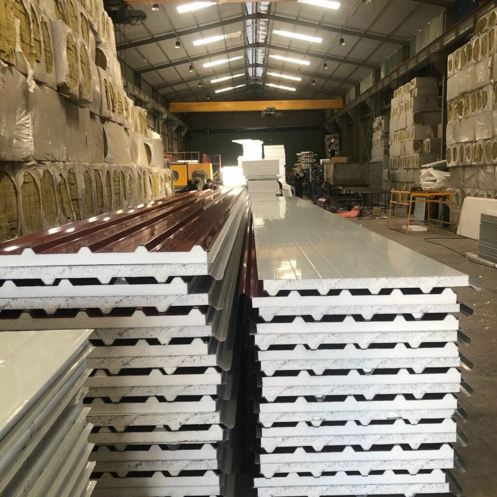 TÔN PU MÀU TRẮNG SỮA