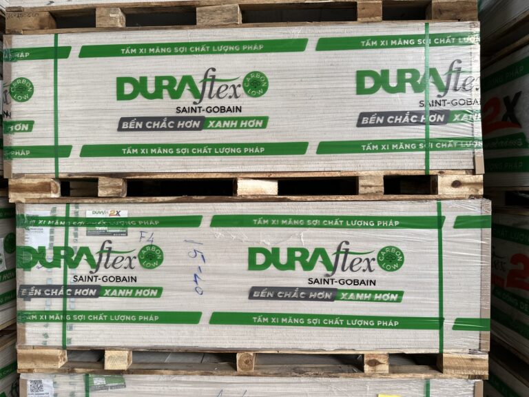 Kiện tấm Sambo DURAflex in chữ tấm xi măng sợi và tên Saint-Gobain trên màng bọc
